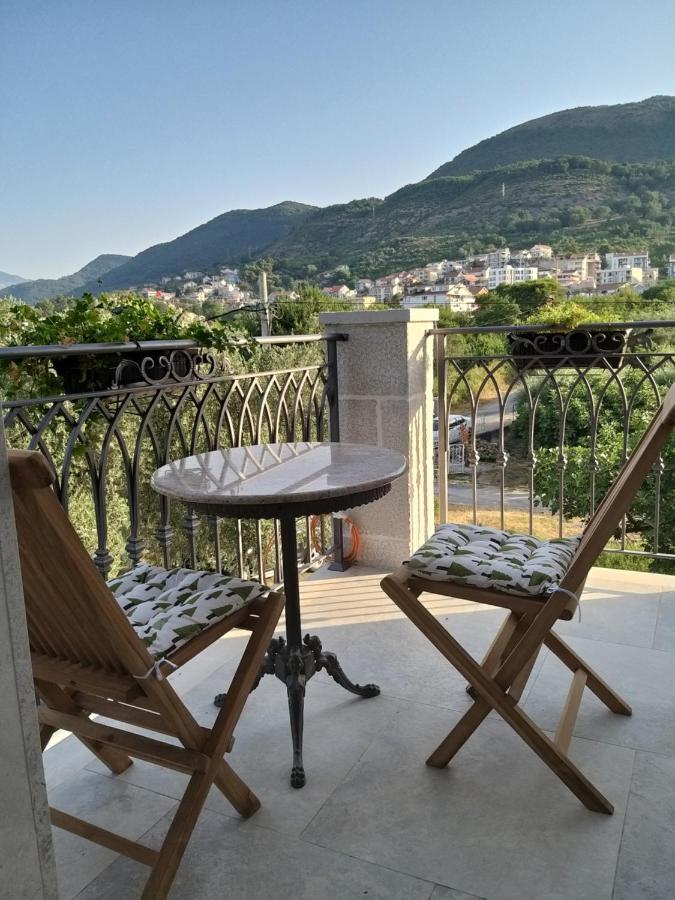 Appartamento Petivat Gardens Esterno foto