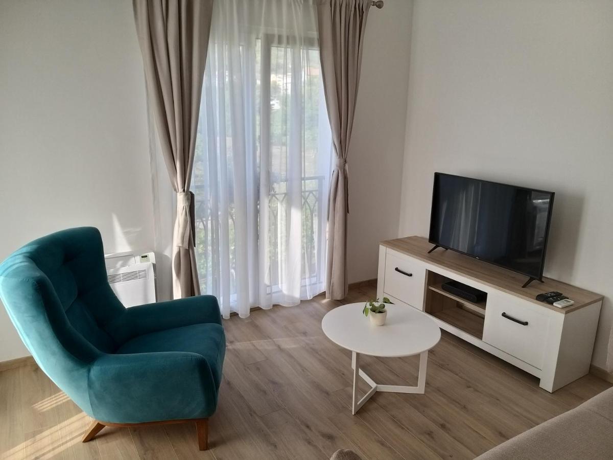 Appartamento Petivat Gardens Esterno foto