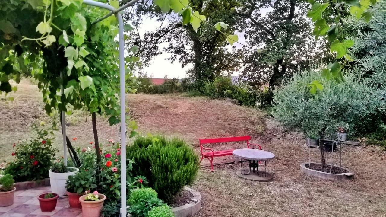 Appartamento Petivat Gardens Esterno foto